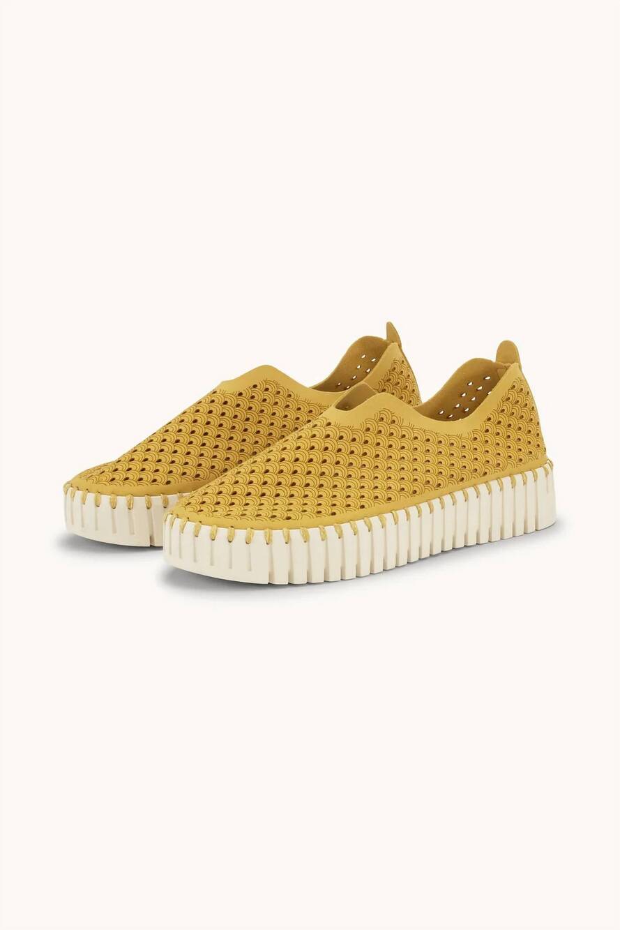 NEW ILSE JACOBSEN women's tulip 139 slip-on shoes in golden rod